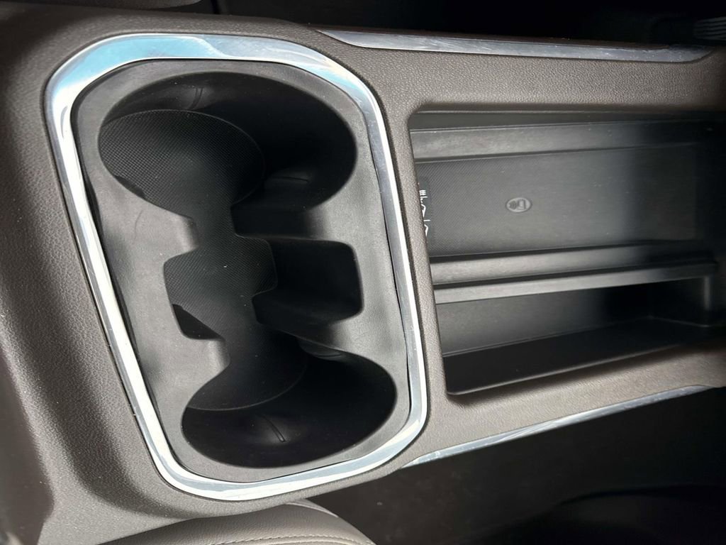 Used 2021 GMC Sierra 1500 SLT w/ SLT Convenience Package image 28