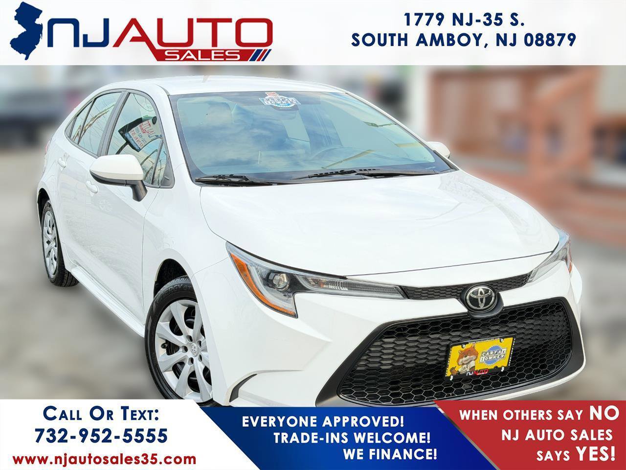 Used 2021 Toyota Corolla LE FWD image 1