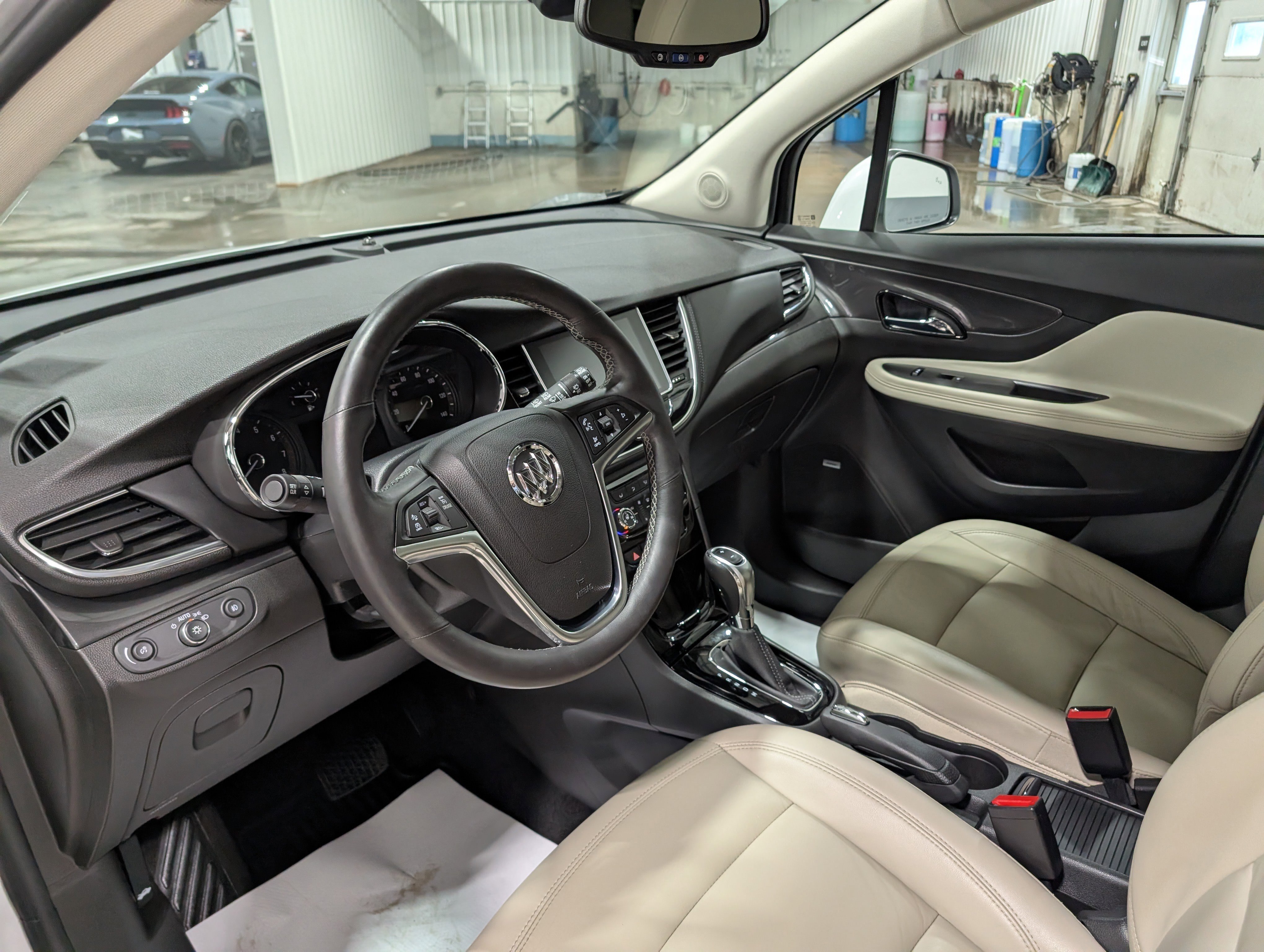 Used 2018 Buick Encore Premium w/ Experience Buick Package AWD/4WD image 13