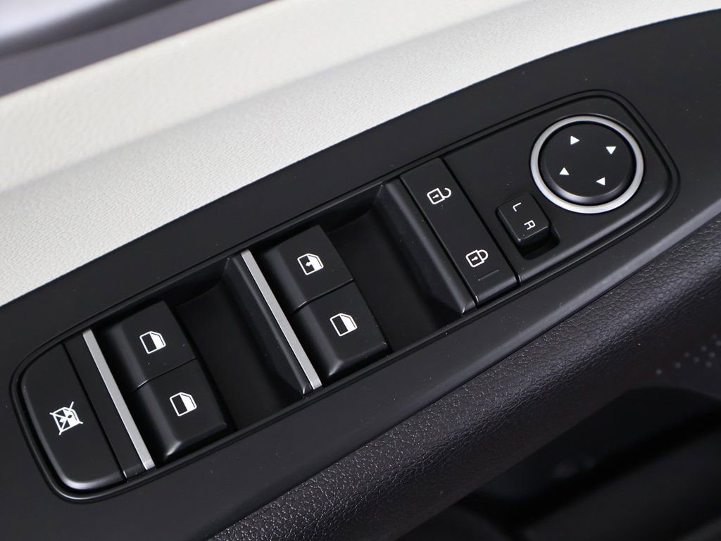 Used 2023 Kia Forte LXS w/ LXS Technology Package image 35