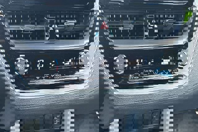 Used 2024 Toyota Corolla Cross SE AWD/4WD image 25