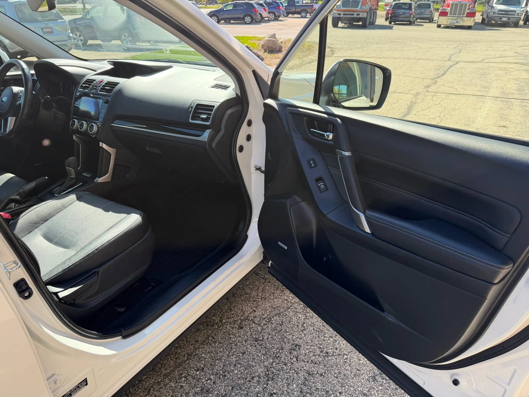 Used 2018 Subaru Forester 2.5i Touring w/ Popular Package #2 AWD/4WD image 13