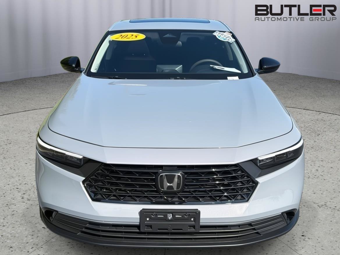 Used 2025 Honda Accord SE image 8