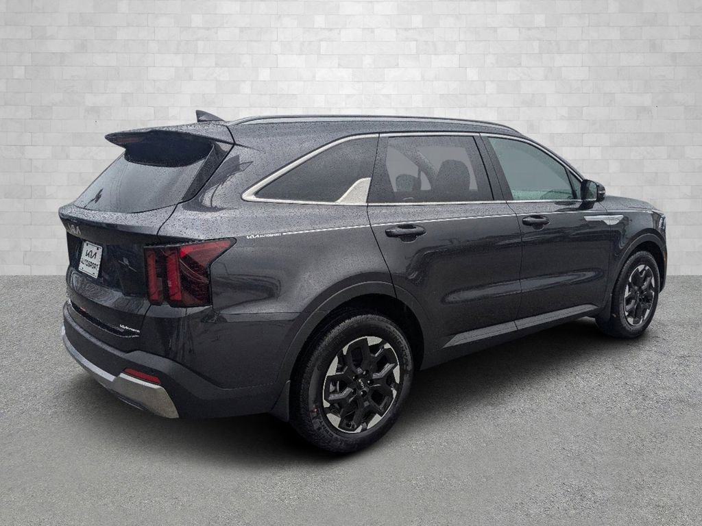 Used 2025 Kia Sorento S w/ Panoramic Sunroof Package FWD image 3