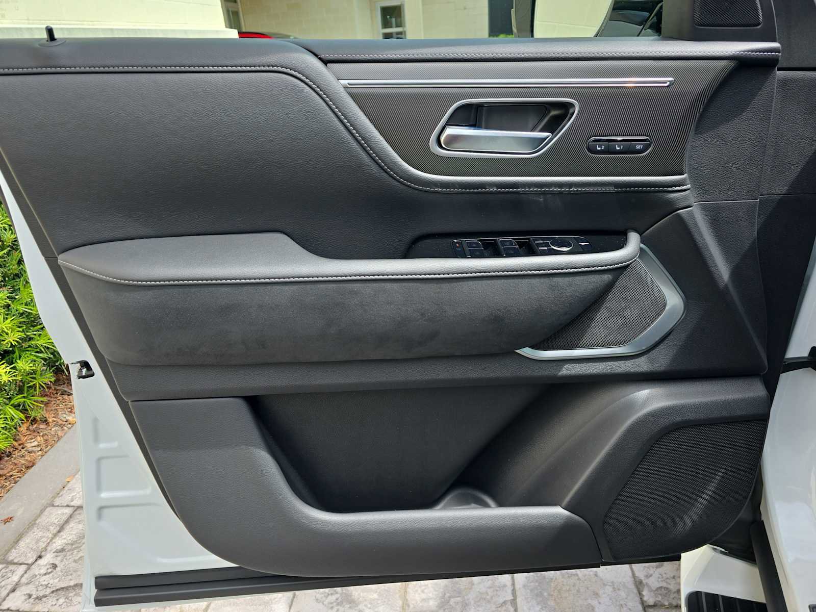 New 2026 INFINITI QX80 Luxe w/ Cargo Package image 14