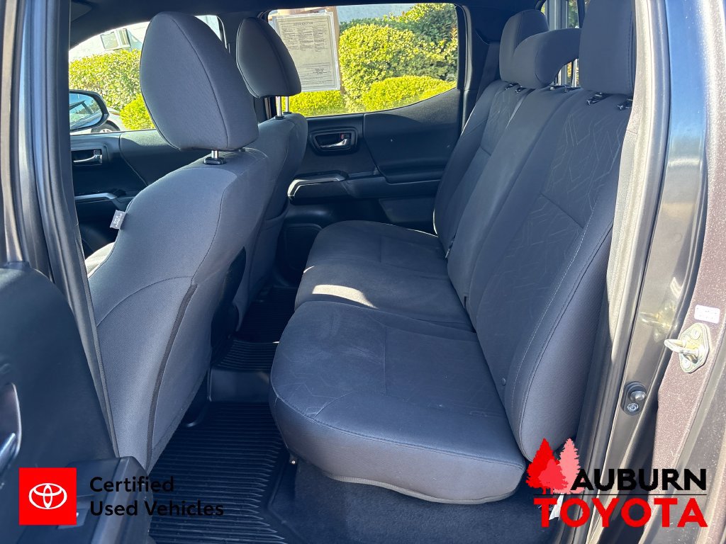 Certified 2018 Toyota Tacoma TRD Off-Road w/ Technology Package AWD/4WD image 19