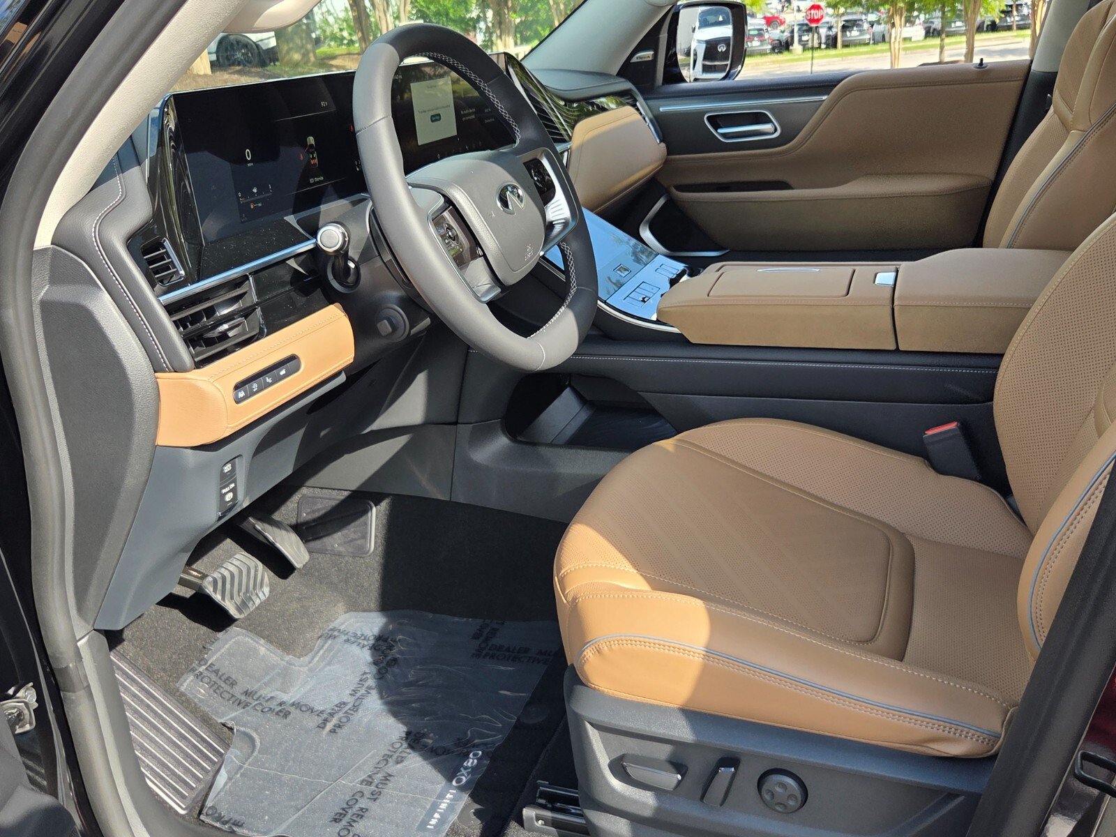 New 2027 INFINITI QX80 Luxe w/ Cargo Package RWD image 13