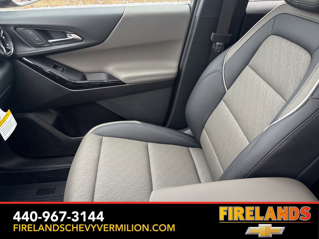 New 2026 Chevrolet Equinox LT w/ Convenience Package II image 17