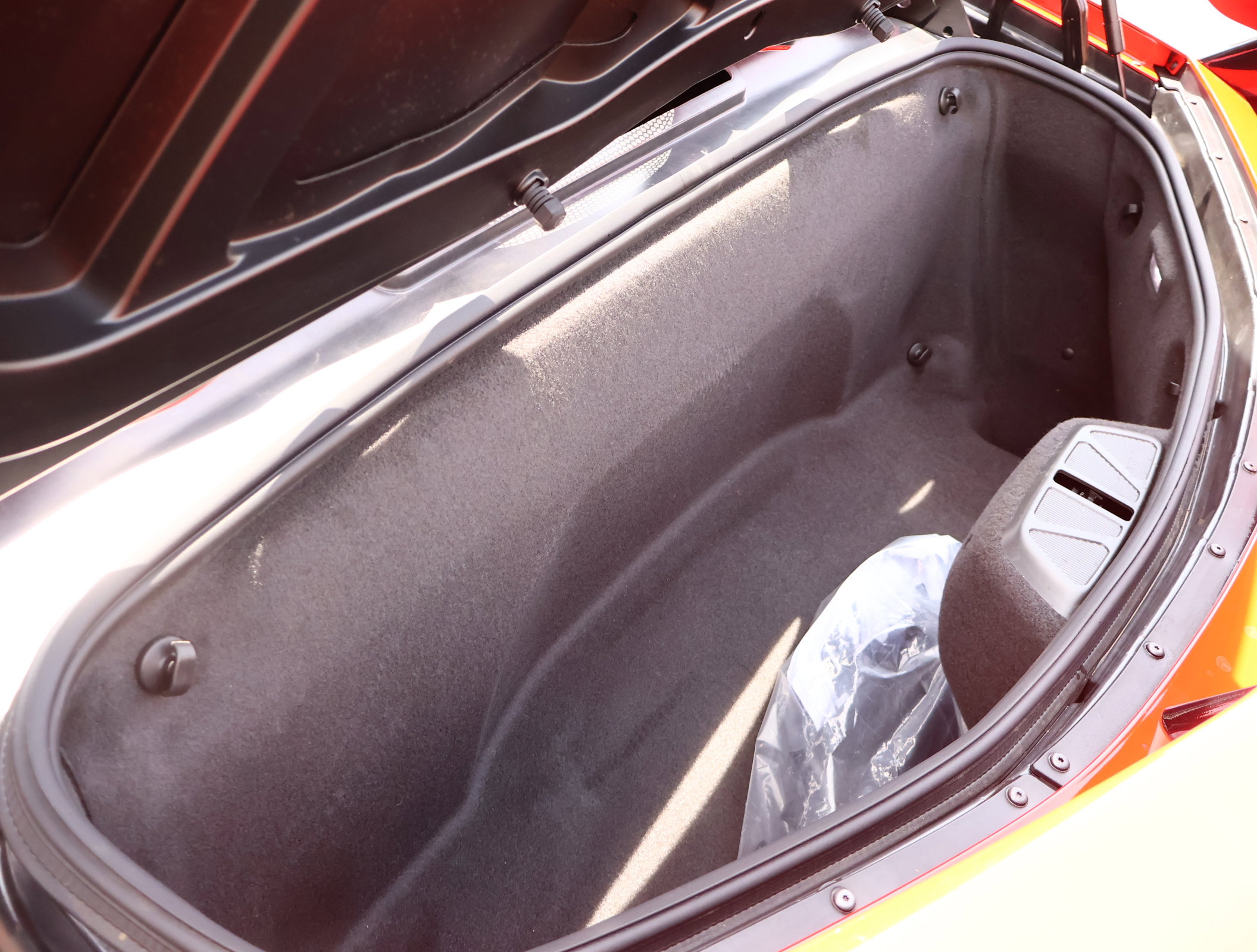 Used 2023 Chevrolet Corvette Stingray Premium Conv w/ Z51 Performance Package image 31