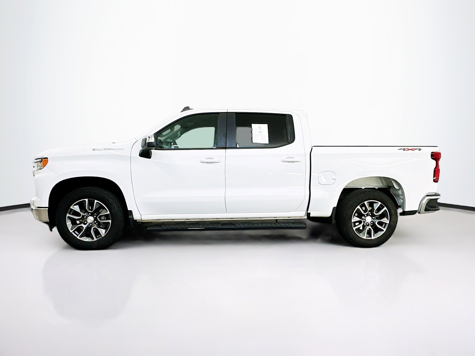 Used 2023 Chevrolet Silverado 1500 LT image 4