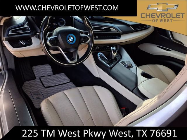 Used 2015 BMW i8 image 10