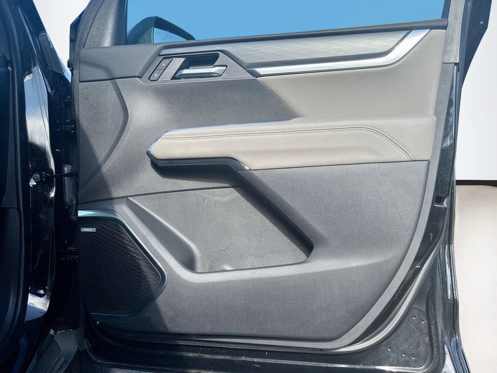 Used 2025 GMC Acadia Elevation w/ LPO, Floor Liner Package FWD image 22