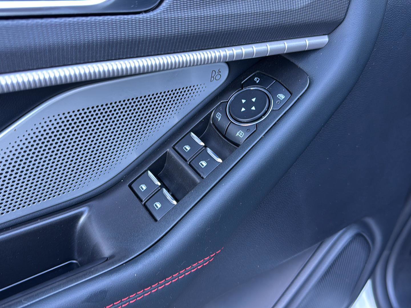 Certified 2025 Ford Explorer ST w/ Sun And Sound Package image 25