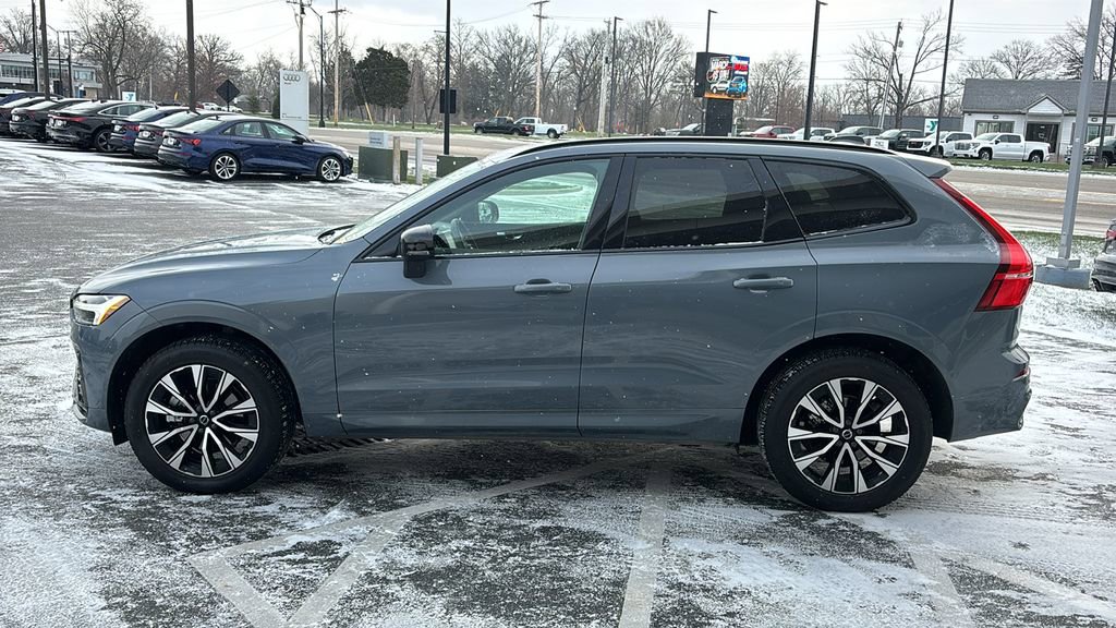 Certified 2024 Volvo XC60 B5 Core w/ Protection Package Premier image 3