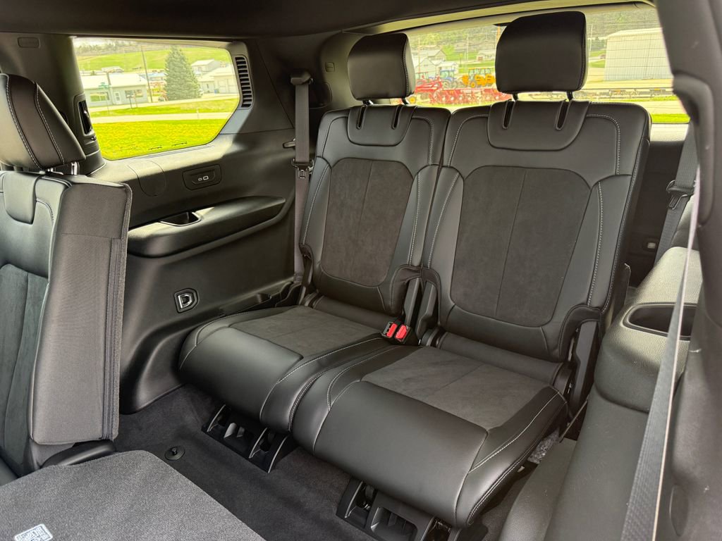 New 2026 Jeep Grand Cherokee L 4WD image 35