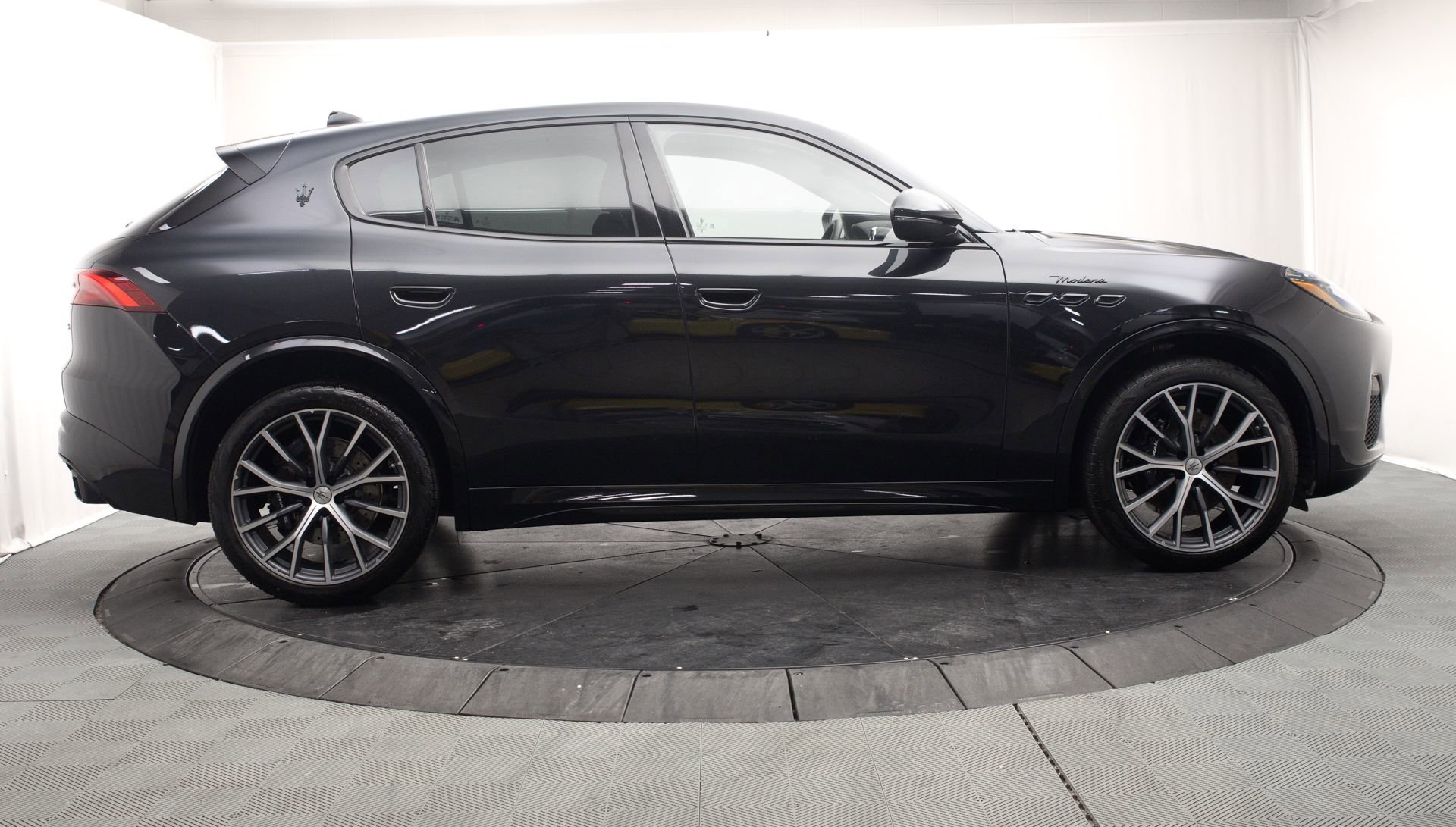 New 2026 Maserati Grecale Modena image 2