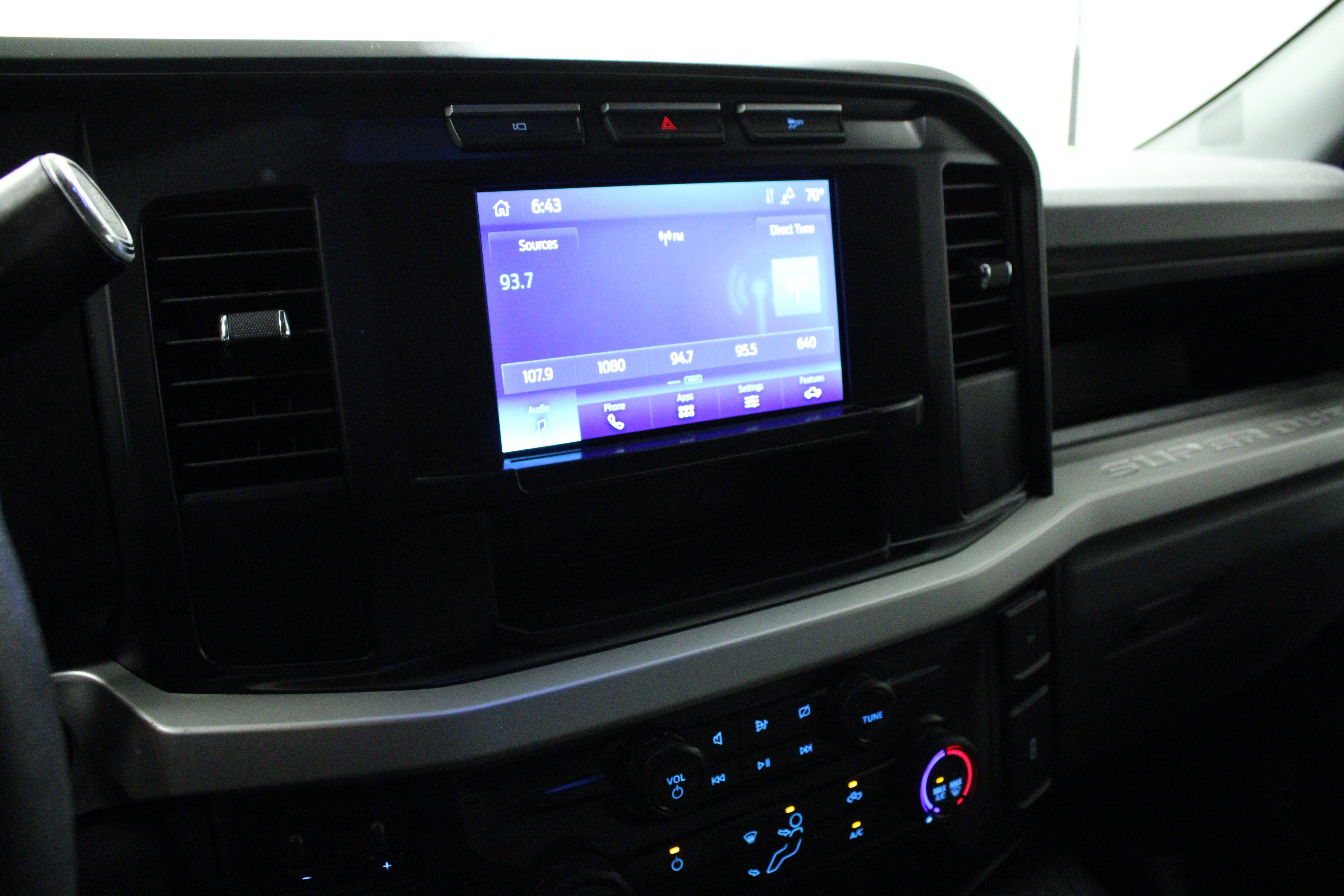 Used 2024 Ford F350 XL w/ 360-Degree Camera Package RWD image 22