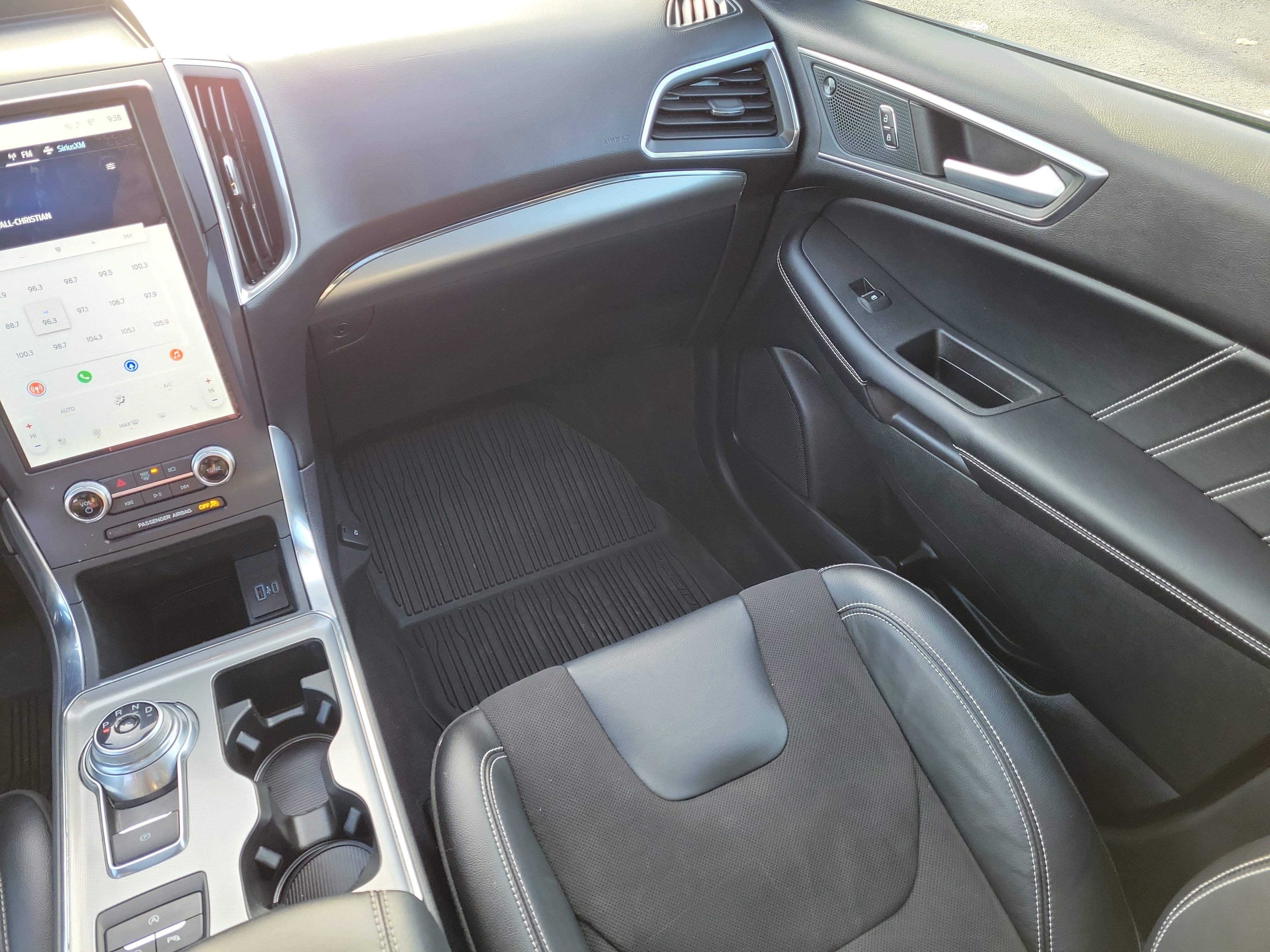 Used 2024 Ford Edge ST w/ Equipment Group 401A image 14