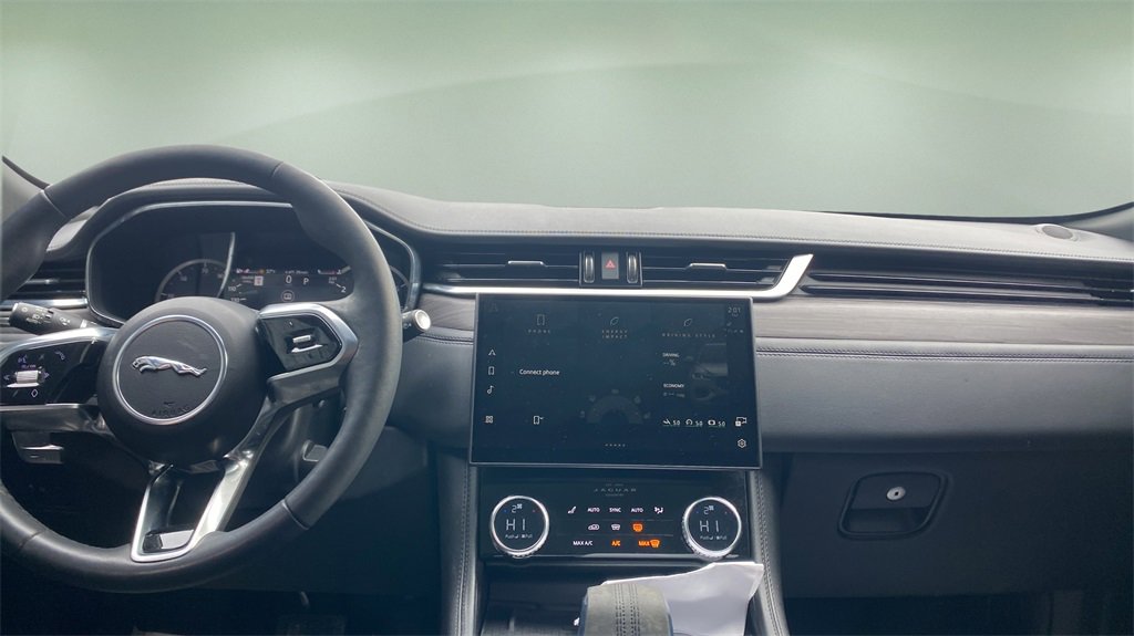 Used 2023 Jaguar F-PACE S image 11