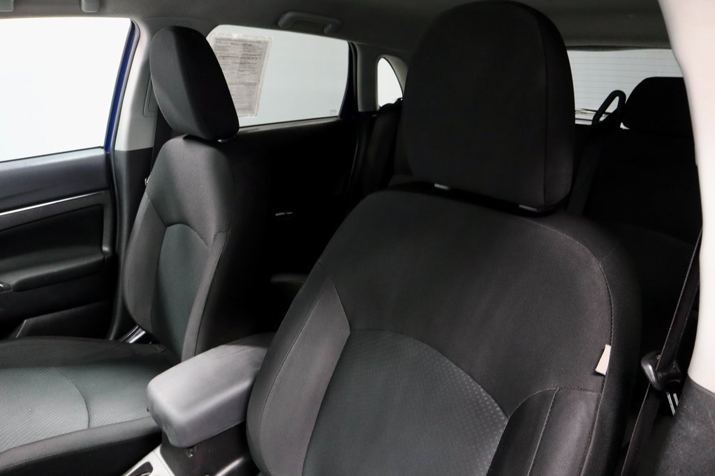 Used 2015 Mitsubishi Outlander Sport SE image 25