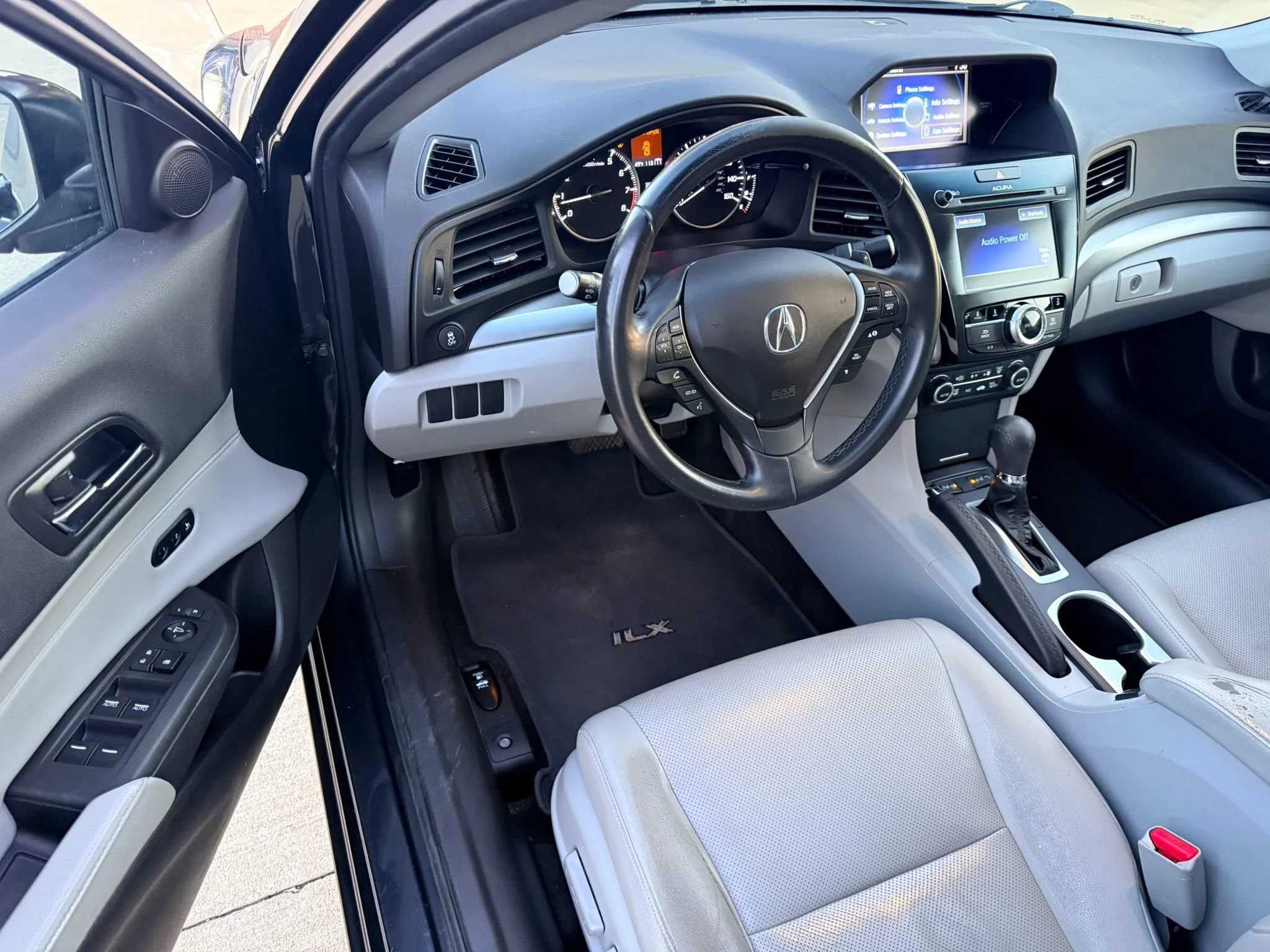 Used 2016 Acura ILX FWD image 13