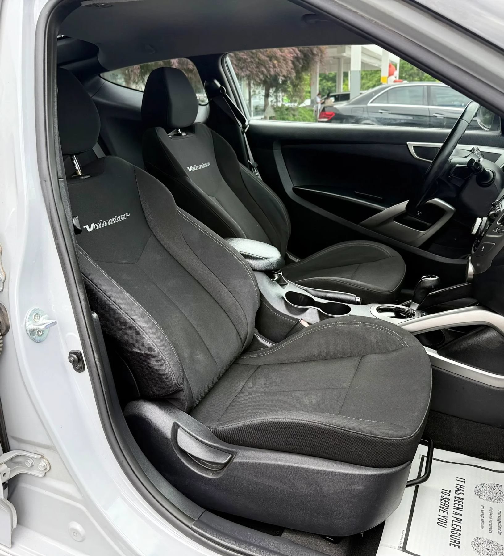 Used 2013 Hyundai Veloster RE:MIX Edition FWD image 33
