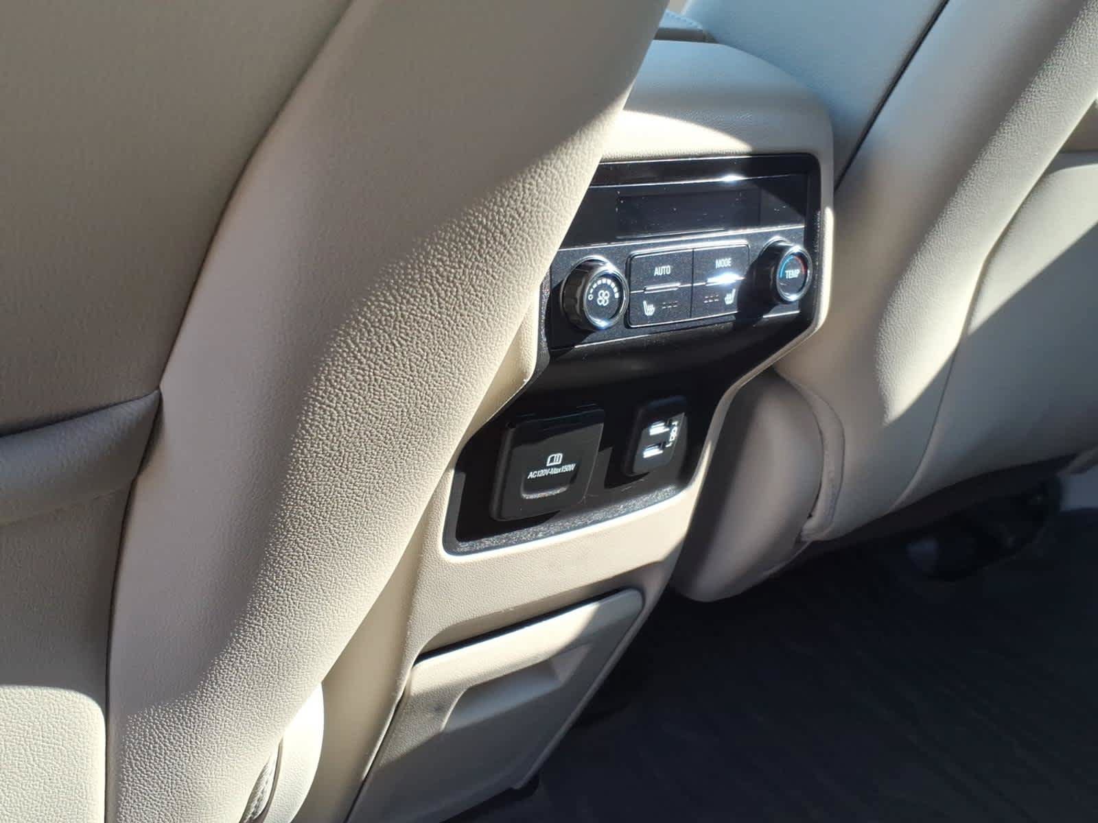 Certified 2019 GMC Acadia Denali w/ Technology Package FWD image 25