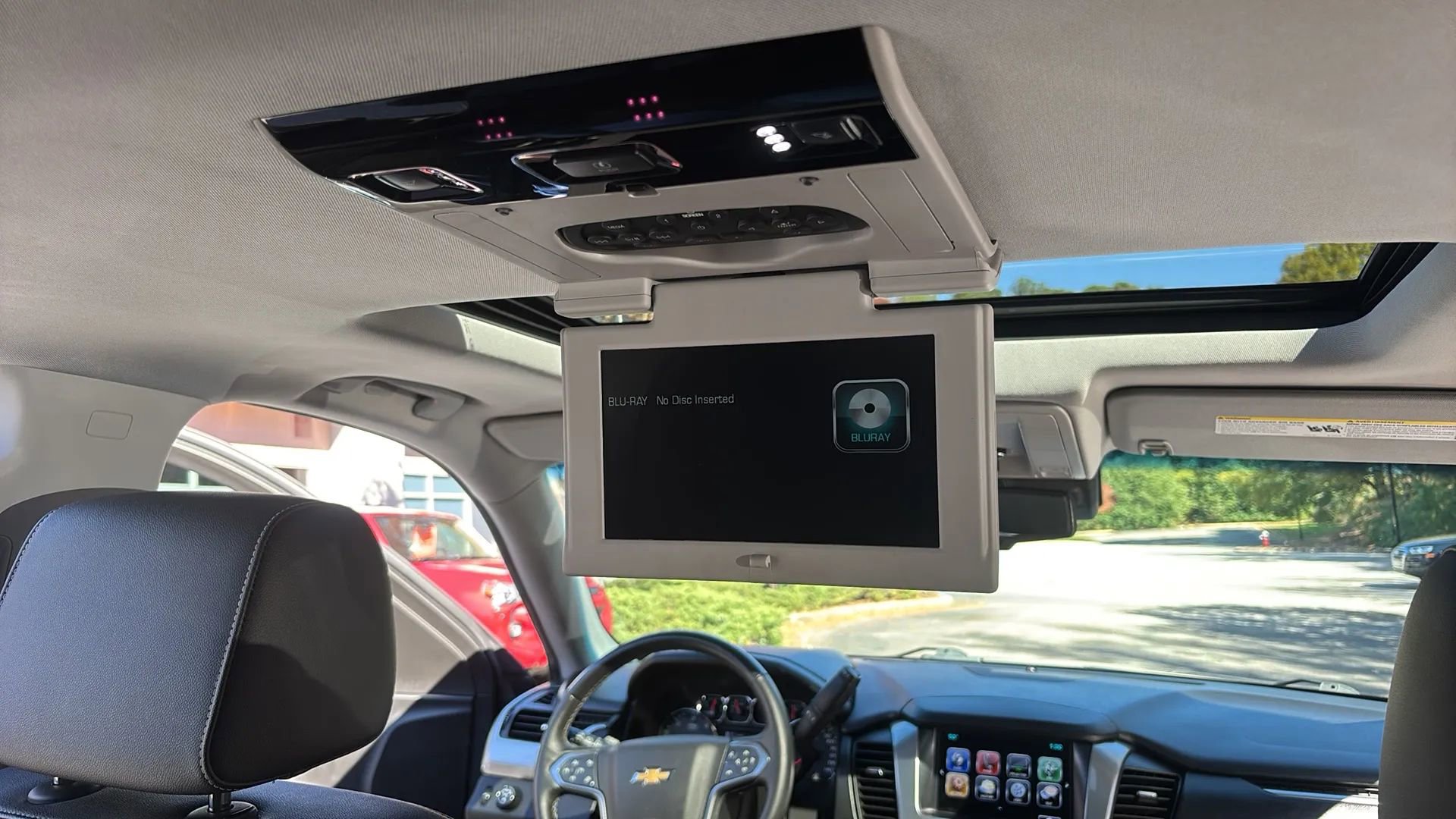 Used 2018 Chevrolet Tahoe Premier image 23