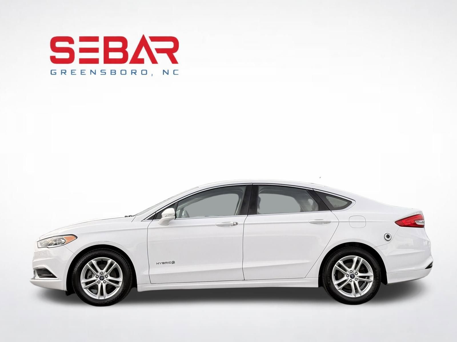 Used 2018 Ford Fusion SE w/ Equipment Group 602A FWD image 9
