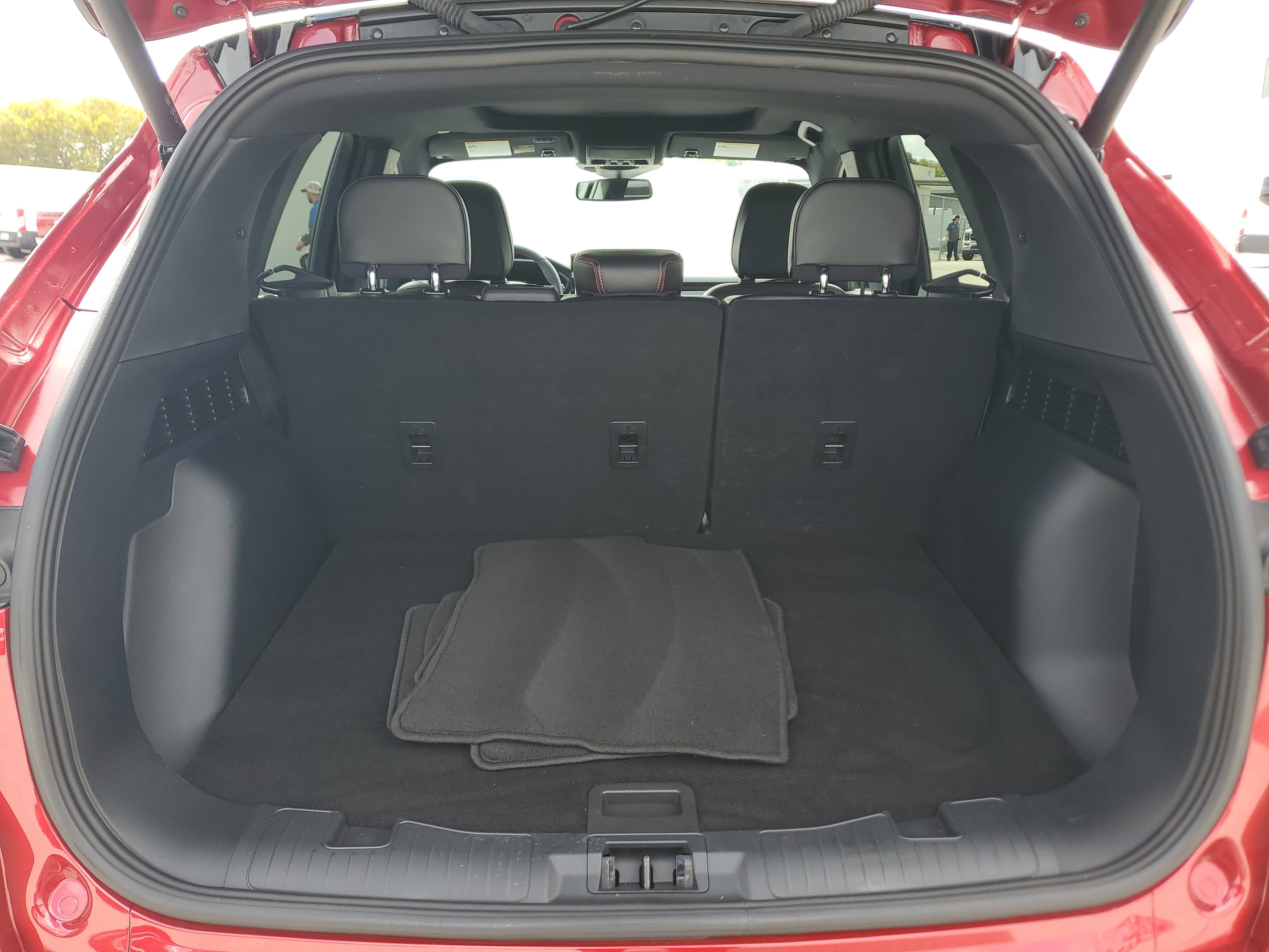 Used 2025 Ford Escape ST-Line Elite w/ Premium Technology Package image 16