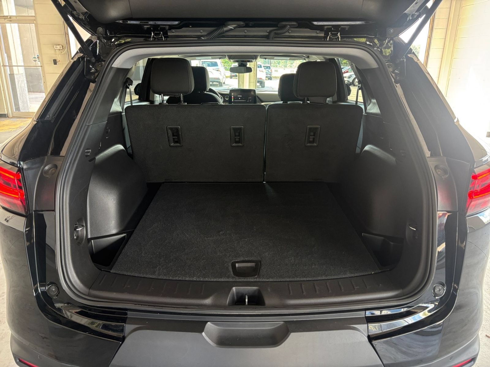 Used 2026 Chevrolet Blazer LT FWD image 31