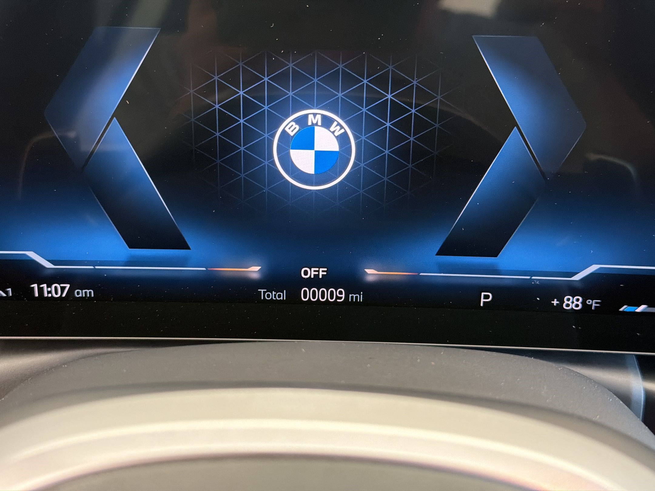 New 2026 BMW 330i xDrive Sedan w/ M Sport Package AWD/4WD image 22