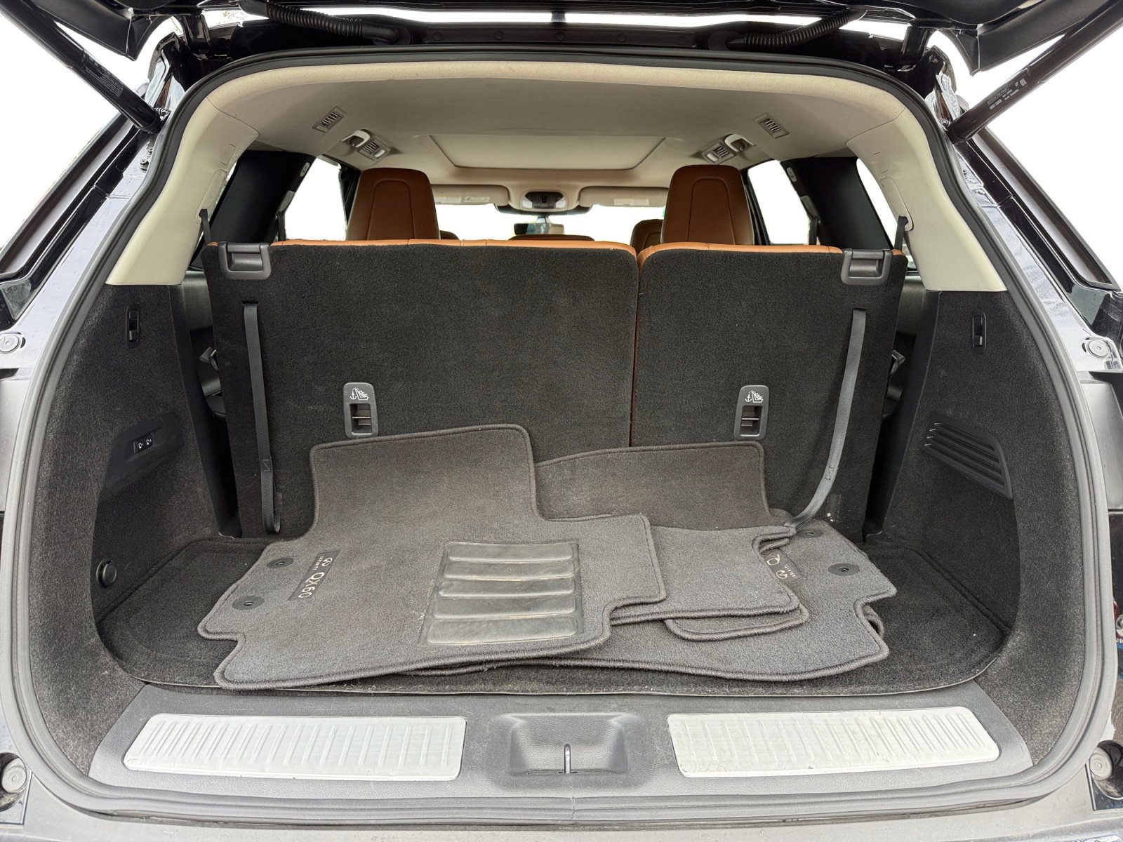 Used 2023 INFINITI QX60 Sensory w/ Vision Package image 17