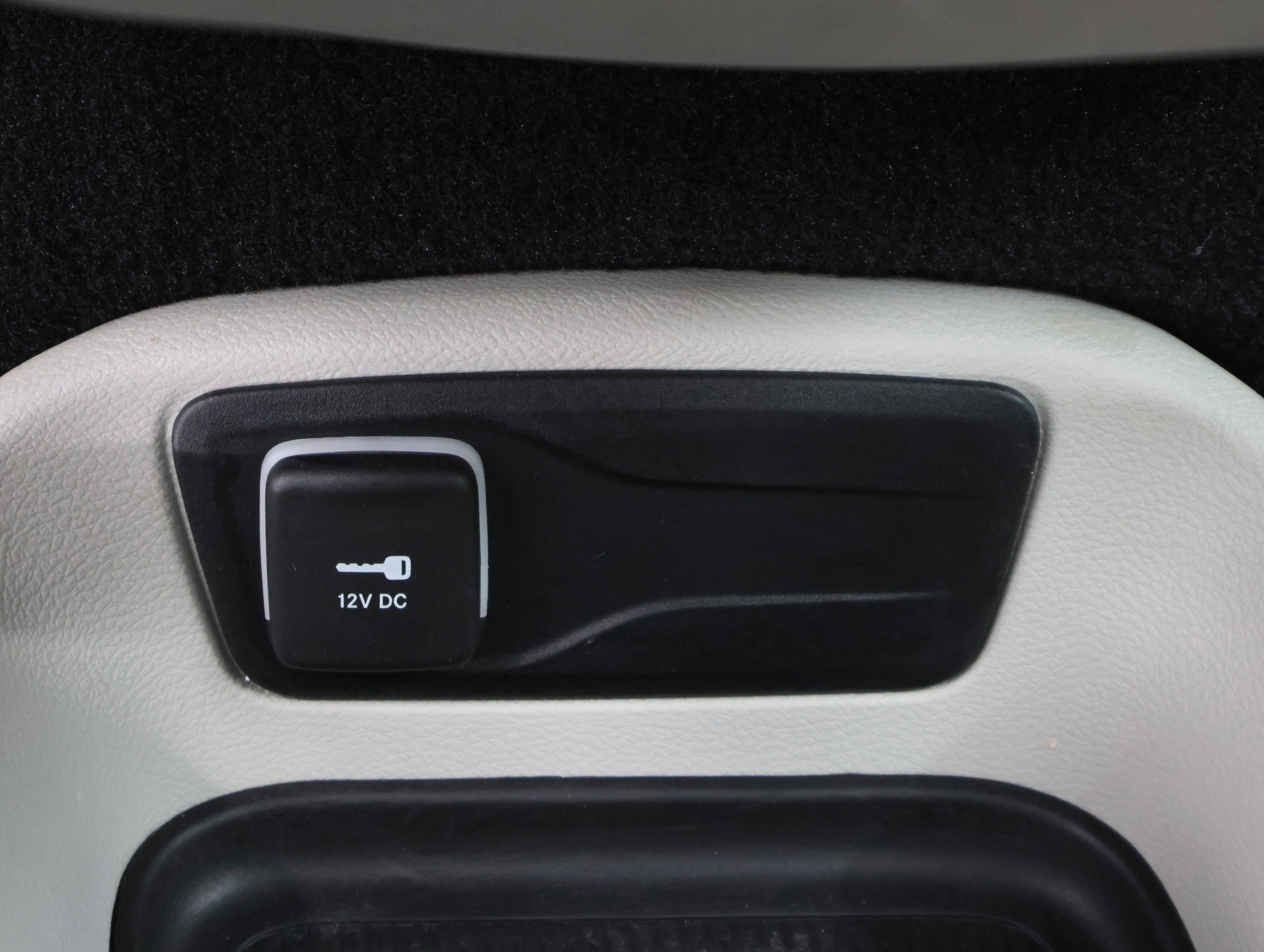 Used 2024 Chrysler Pacifica Touring-L FWD image 48