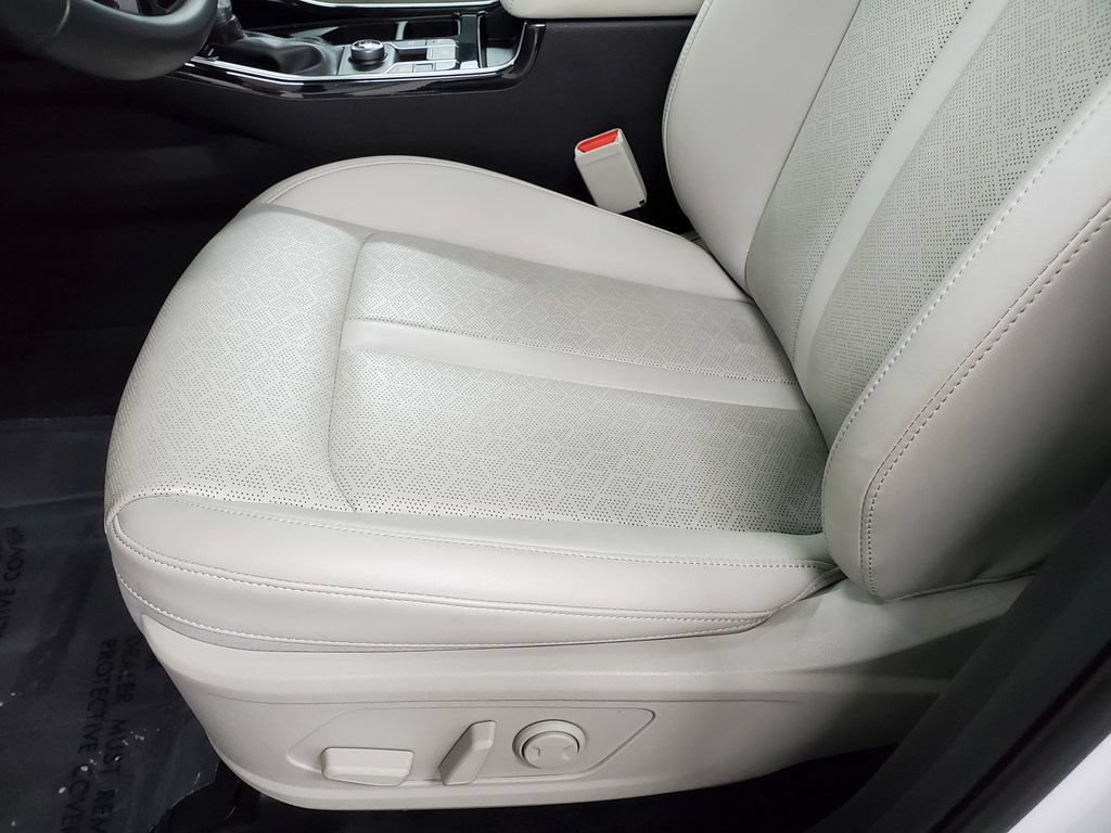 Used 2023 Kia Sorento SX FWD image 14