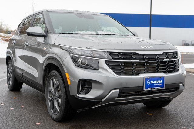 Used 2024 Kia Seltos LX image 4