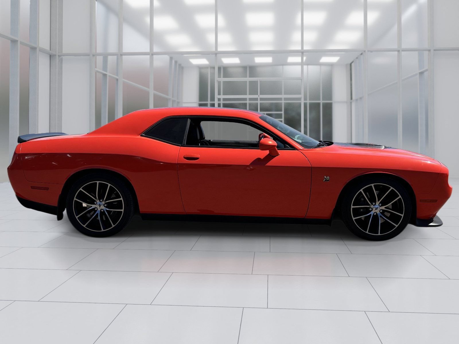 Used 2018 Dodge Challenger R/T Scat Pack RWD image 7