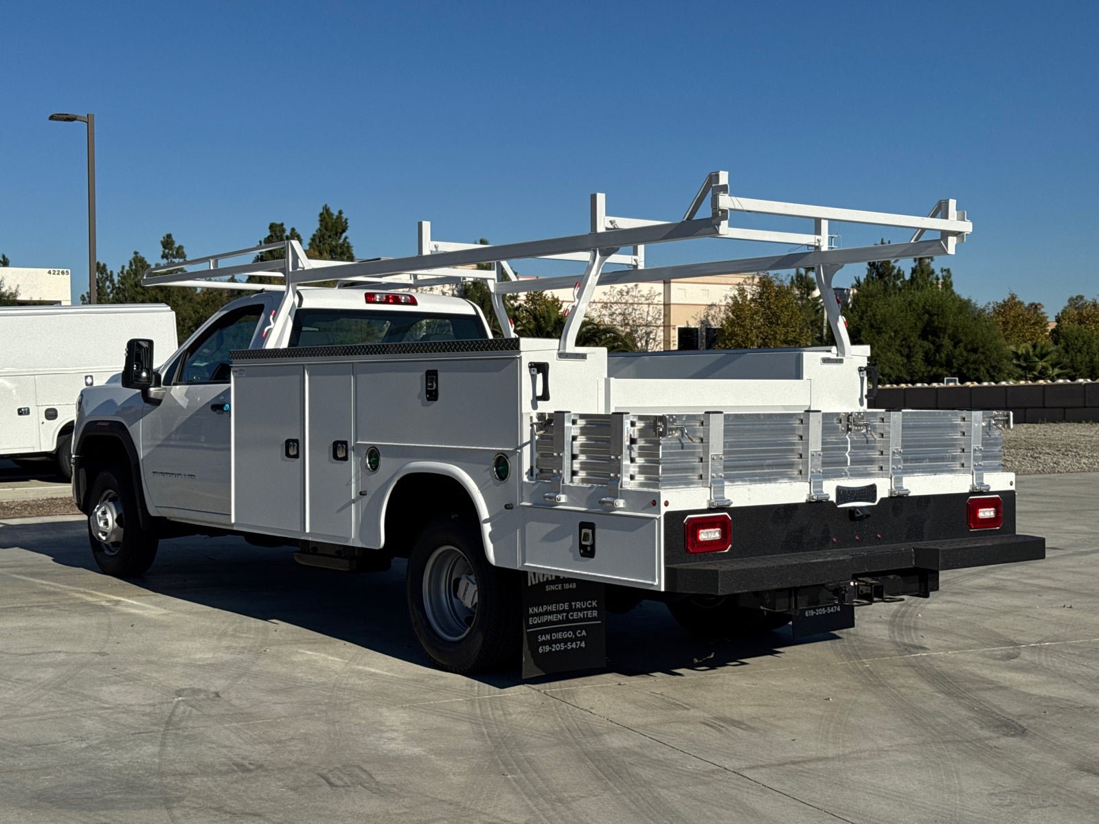 New 2025 GMC Sierra 3500 Pro w/ Fleet Convenience Package AWD/4WD image 12