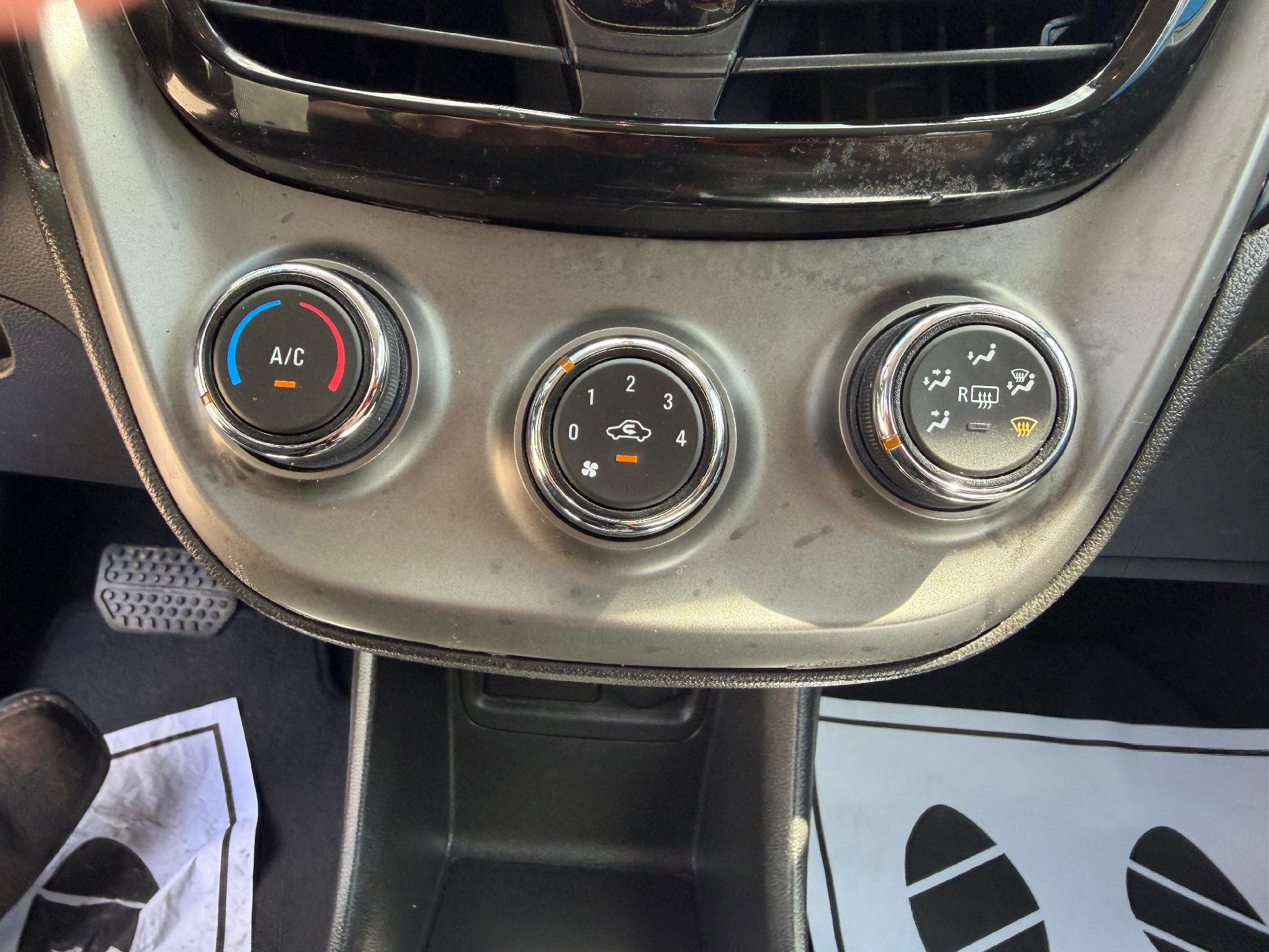 Certified 2020 Chevrolet Spark LT FWD image 25