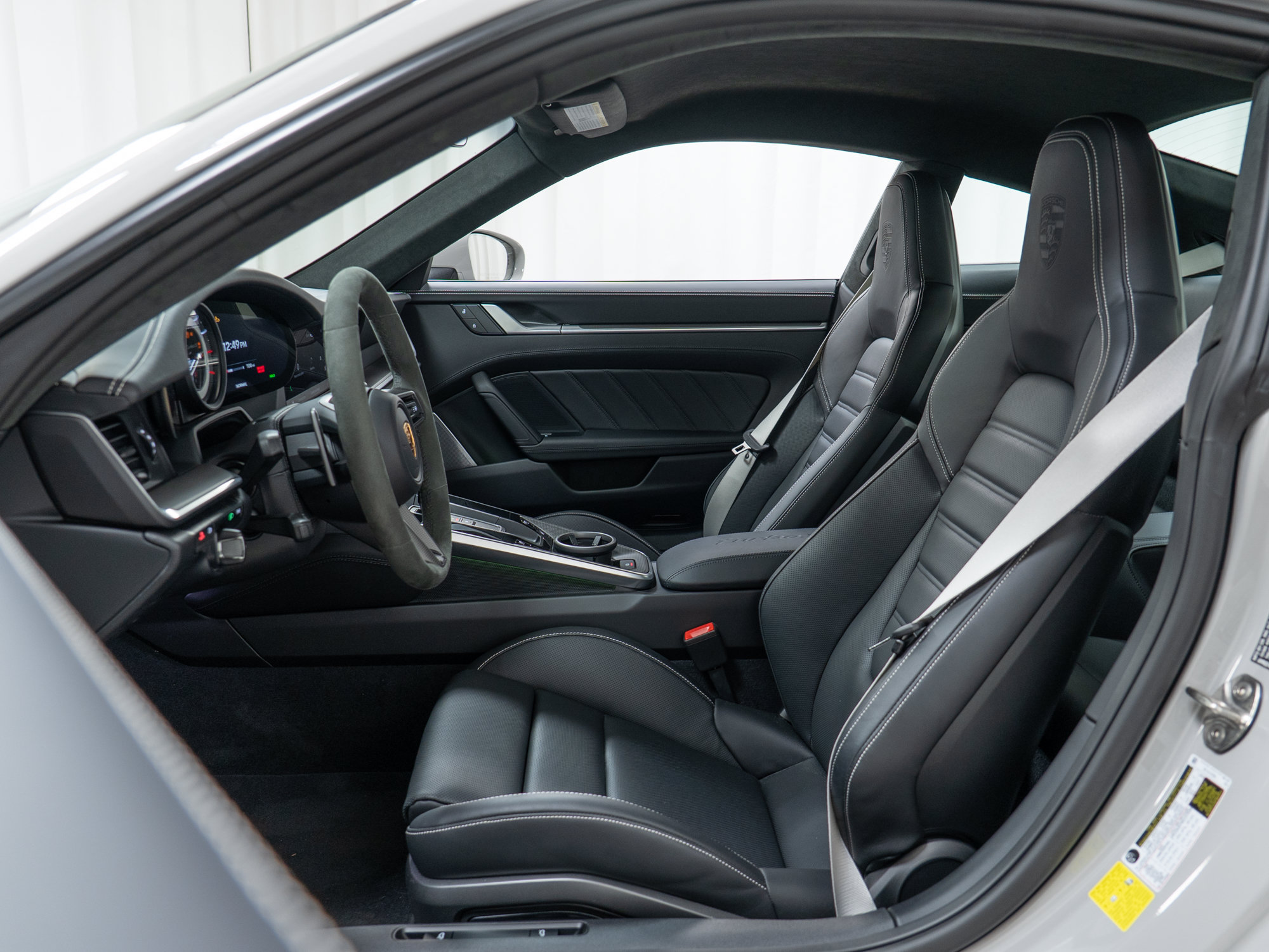 Certified 2025 Porsche 911 Turbo S AWD/4WD image 18