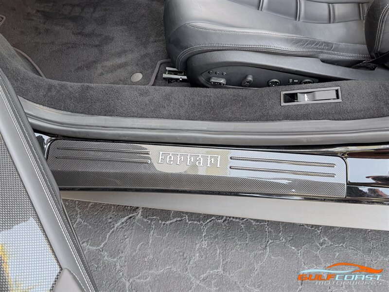 Used 2012 Ferrari 458 Italia Coupe RWD image 25