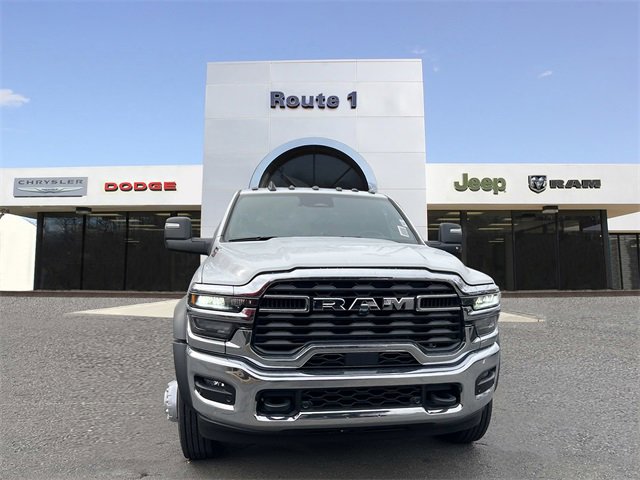 New 2026 RAM 5500 Tradesman w/ Chrome Appearance Group image 2