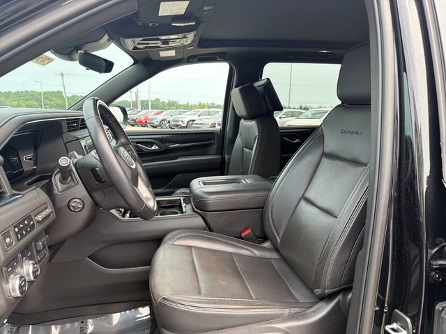 Used 2024 GMC Yukon XL Denali w/ Denali Reserve Package AWD/4WD image 11