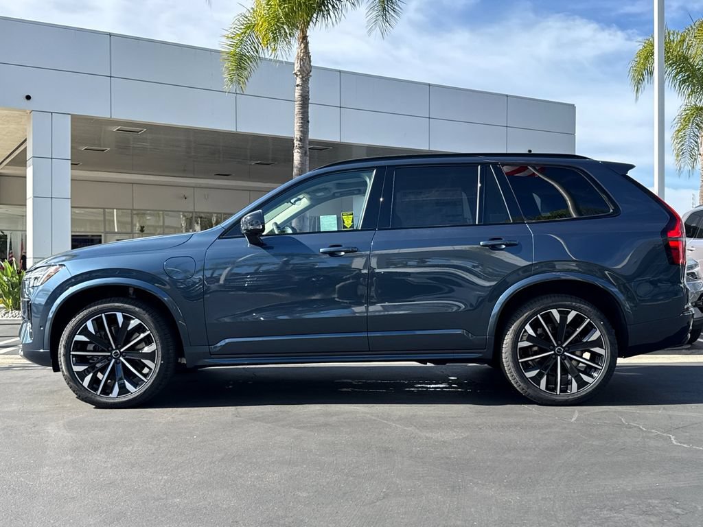 New 2026 Volvo XC90 T8 Ultra w/ Lounge Package AWD/4WD image 2