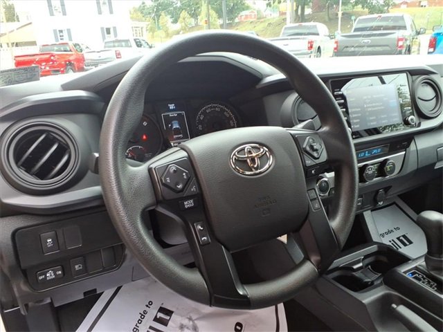Used 2022 Toyota Tacoma SR image 11