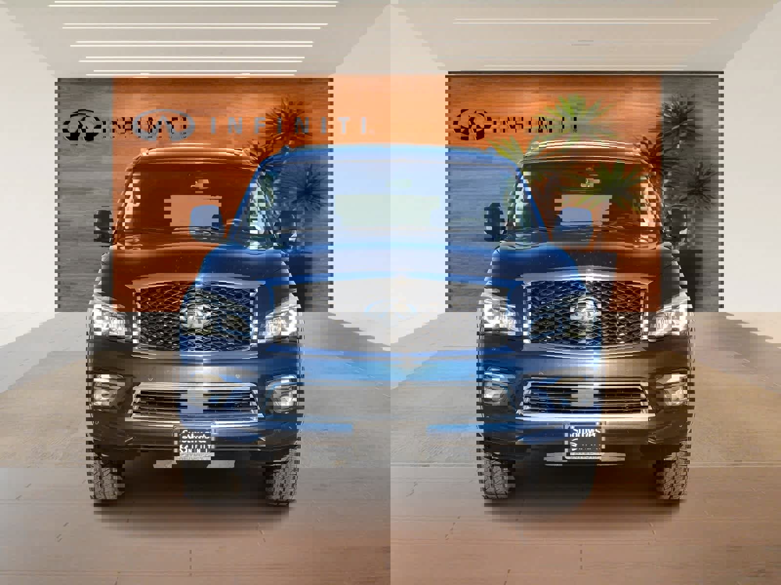 Used 2017 INFINITI QX80 2WD w/ Driver Assistance Package image 2