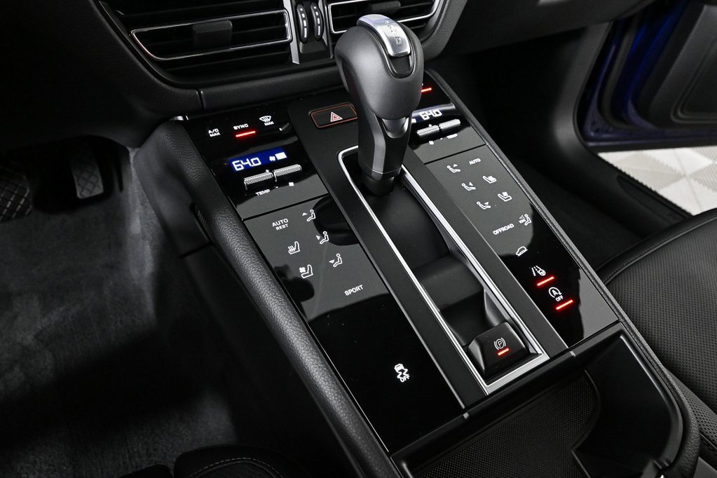 New 2025 Porsche Macan image 19
