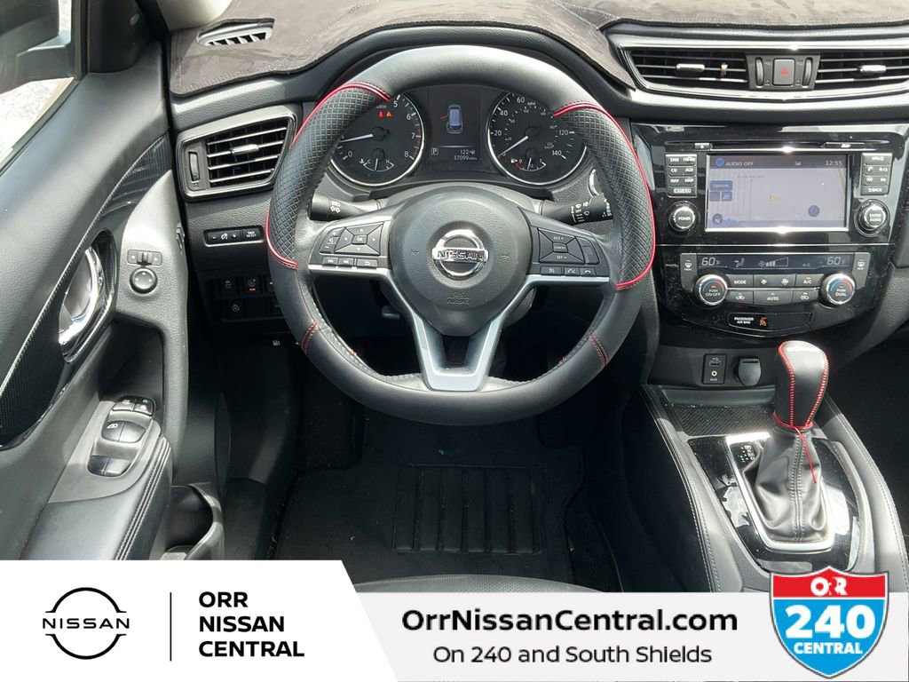 Used 2017 Nissan Rogue SL w/ SL Premium Package FWD image 14