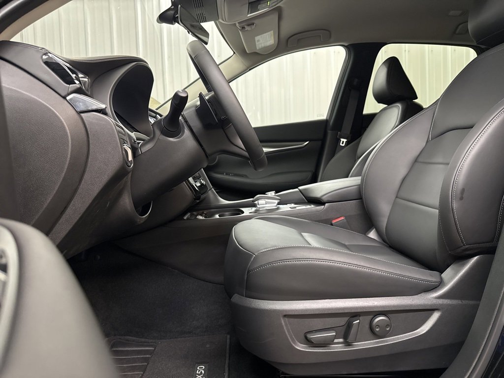 Certified 2025 INFINITI QX50 Pure image 11