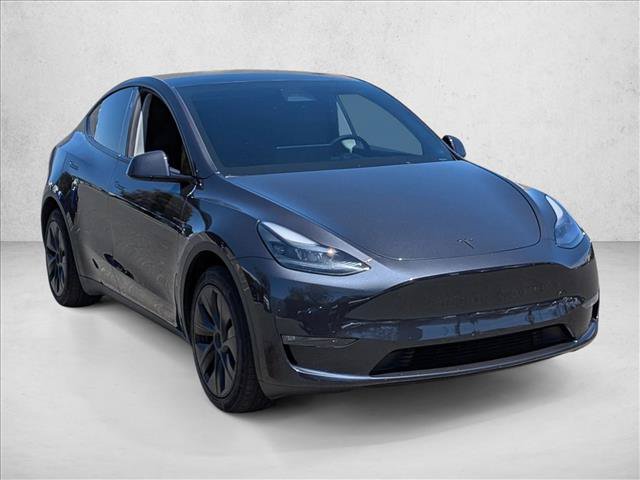 Used 2024 Tesla Model Y Long Range AWD/4WD image 3